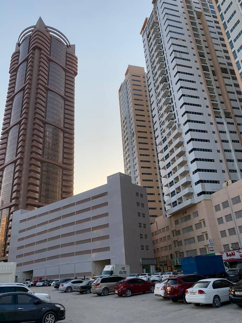 BEAUTIFULL ROAD SIDE VIEW ONE BHK APARTMENT FOR RENT IN AJMAN ONE TOWER .