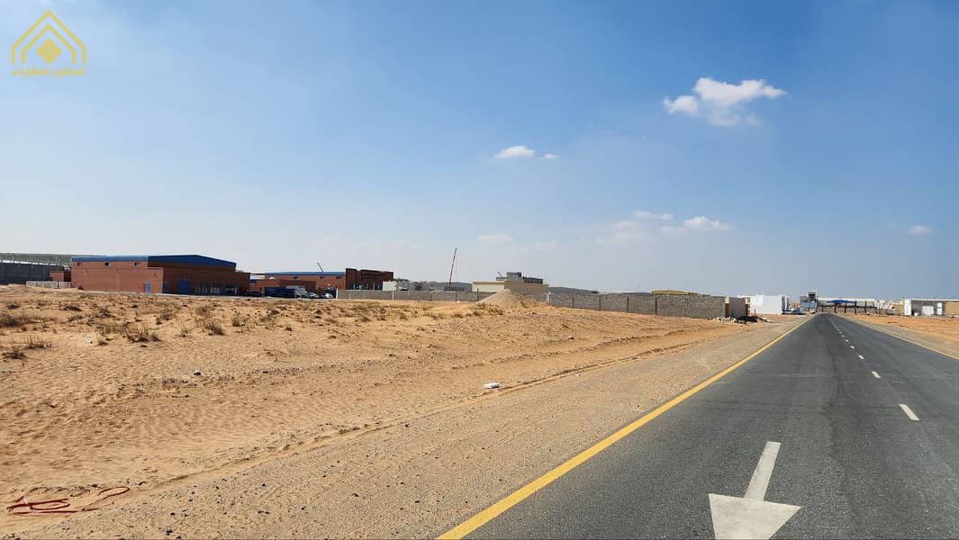 For sale industrial land with an area of 90,040 feet, Umm Al Quwain - Umm Al Thaoub Industrial