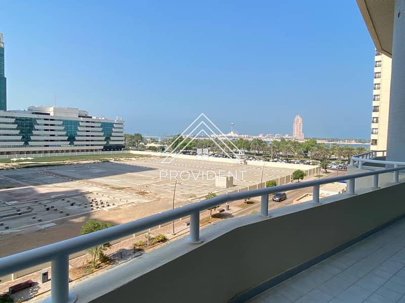 Luxury 3BR Duplex | Stunning View | Big Balcony !!