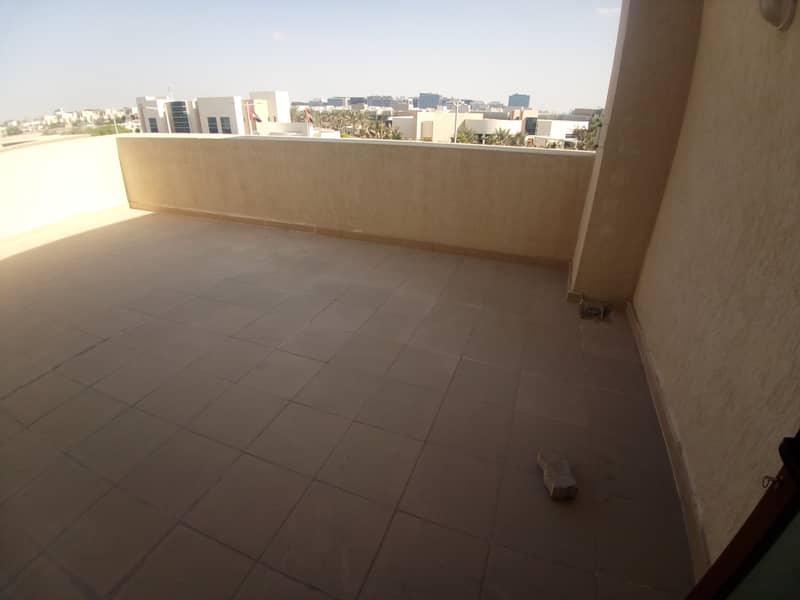 Stunning 1BHK With huge Terrace For Rent Near Al Makta