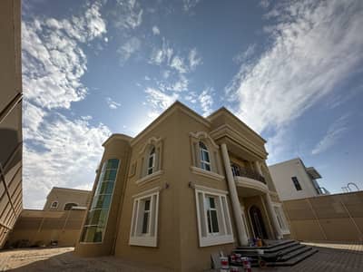 فیلا 5 غرف نوم للايجار في الخوانیج، دبي - للايجار فيلا سوبر ديلوكس بالخوانيج(٥ غرف+مجلس+صاله+حديقه)