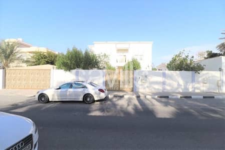 4 Bedroom Villa for Sale in Al Jazzat, Sharjah - Spacious villa | Prime location | Vacant on transfer