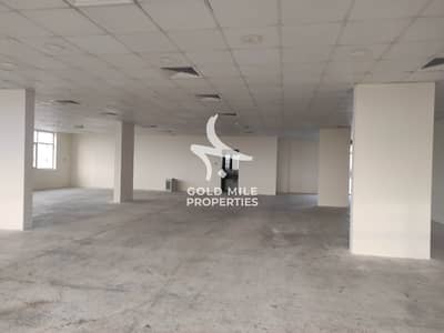 Office for Rent in Al Quoz, Dubai - Fitted Office | Spacious Office | Pantry | Ready to Move
