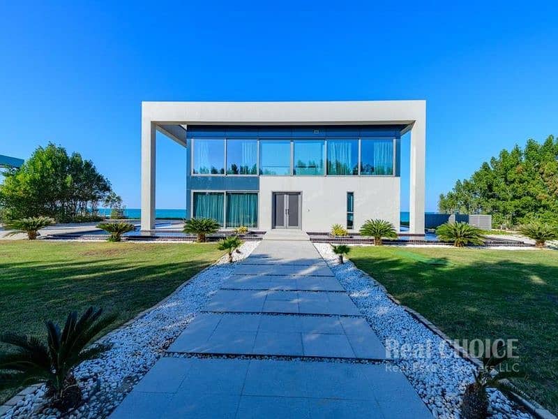 Unparalleled Water Edge Luxury Living | 4 BR Villa