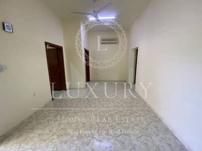 3 Bedroom Villa for Rent in Al Hili, Al Ain - Sophisticated Magnificent Bright Private Entrance