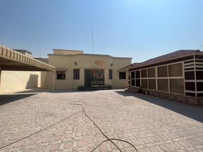 4 Bedroom Villa for Rent in Al Quoz, Dubai - NEAT AND CLEAN VILLA IN ALQUOZ | IDEAL FOR 2 FAMILIES