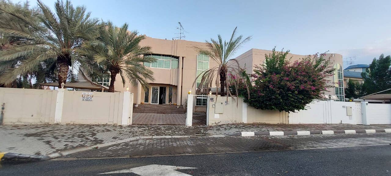 Spacious 5BHK Villa in Al Falaj