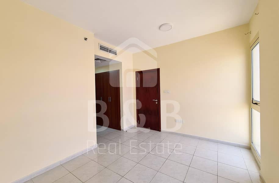 GREAT DEAL 1 Bedroom Apartment - Community View