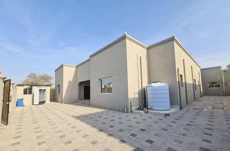 8 Bedroom Villa for Sale in Al Dhait, Ras Al Khaimah - Huge 8 BR + Maid Villa - beside Saqr Park