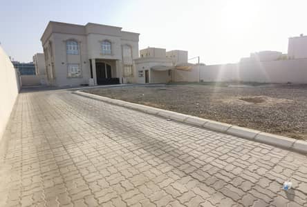 7 Bedroom Villa for Rent in Mohammed Bin Zayed City, Abu Dhabi - PPRIVATE ENTRANCE WITH HUGE FRONT AND BACK YARD OUTSIDE KITCHEN DRIVER ROOM 7BHK VILLA 170K