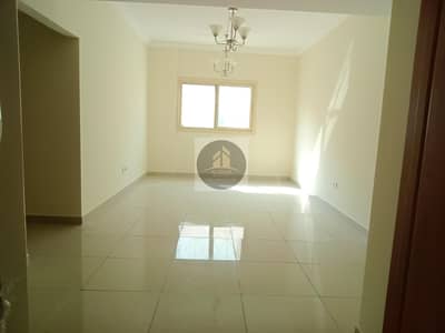 2 Bedroom Flat for Rent in Muwailih Commercial, Sharjah - Lavish Apartment 2 bedroom with 3 washroom Huge and spacious hall Maintinace free parking free Prime location
