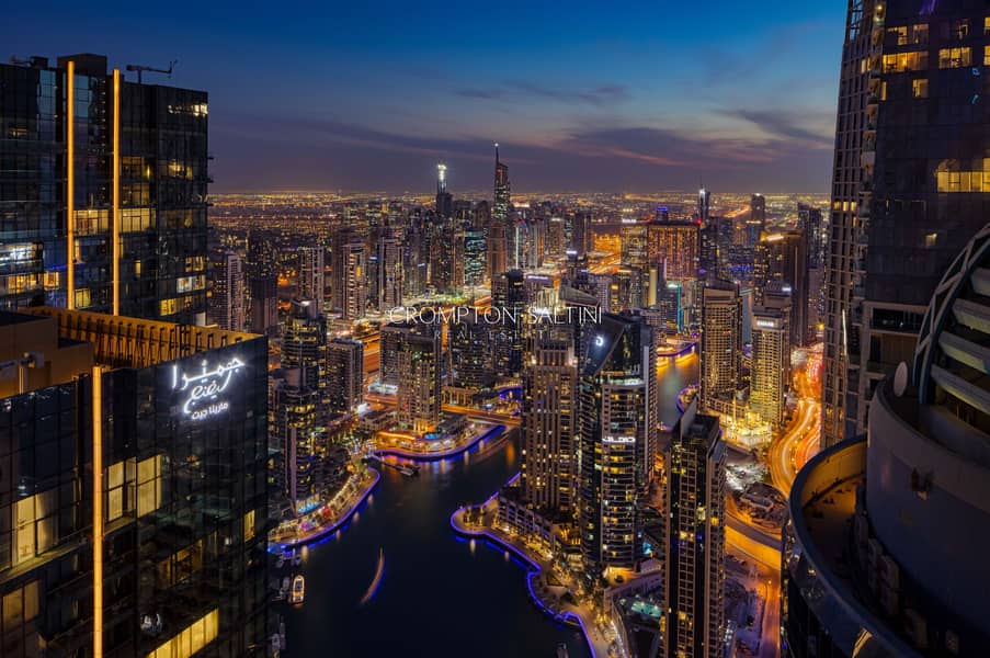 位于迪拜码头，阿联酋皇冠大厦 4 卧室的顶楼公寓 2650000 AED - 6575607