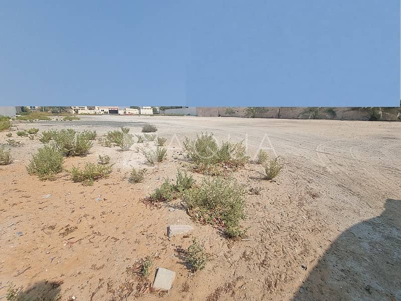 位于阿尔巴沙住宅区，巴沙2号街区 的住宅地块 6000000 AED - 6459194