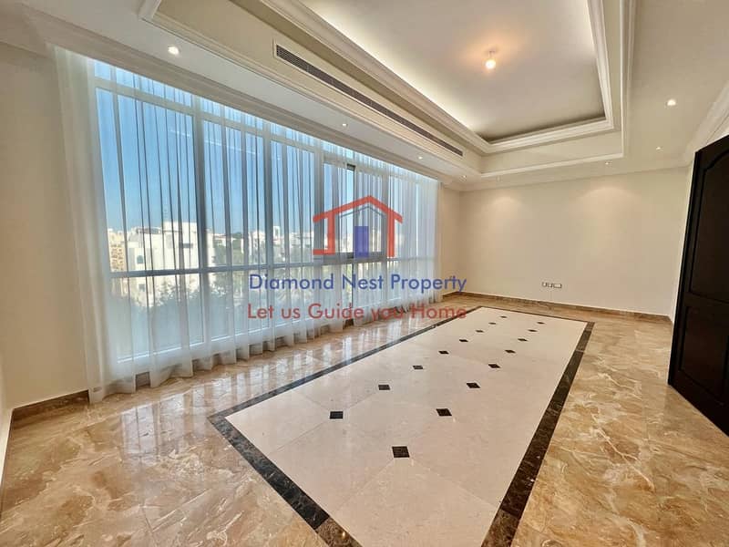 Spacious Three Bedroom APT with Maids Room and Parking