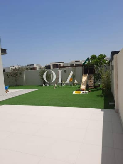 4 Bedroom Villa for Sale in Yas Island, Abu Dhabi - HOT DEAL|4 BHK| URGENT SALE|THE ONE & ONLY