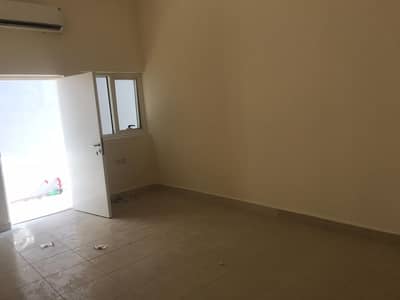 Labour Camp for Rent in Al Jurf, Ajman - Brand New 26 Rooms Labour Camps available for Rent in Jurf Ajman Close To China Mall