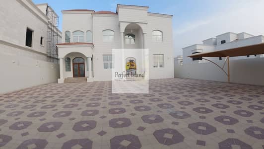 6 Bedroom Villa for Rent in Shakhbout City (Khalifa City B), Abu Dhabi - Brand New Stand Alone Lavish Commercial 6 BR | Extension Services | Huge Yard