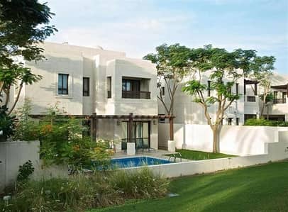 4 Bedroom Villa for Rent in Al Garhoud, Dubai - Luxury 4 Bedroom Master Villa with Private Pool in Al Garhoud 4 Bedroom Villa for Rent in Al Garhoud, Dubai - Luxury 4 Bedroom Master Villa with Private Pool in Al Garhoud