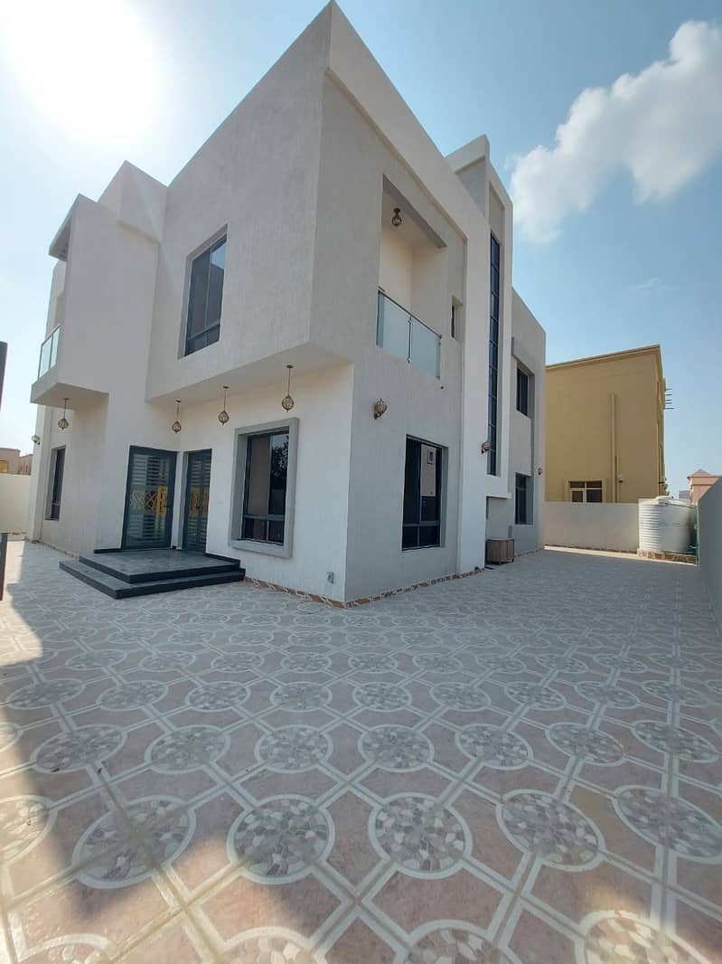 For sale a new modern villa without down payment in Al Rawda 1 in Ajman