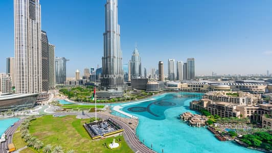 02 Series I Large Layout I Burj Khalifa View