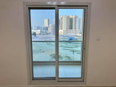 1 Bedroom Flat for Rent in Dubai Residence Complex, Dubai - Captivating 1 BR with Balcony | Semi-Open Kitchen | AC in DEWA | Pool & Gym | Dubailand | Wadi Al Safa 5