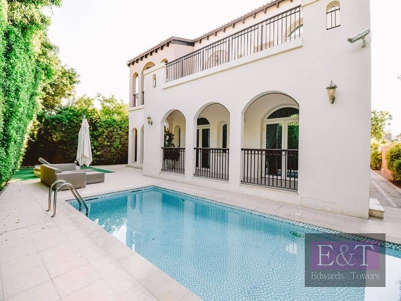 Large Family Home| Private Pool | Basement