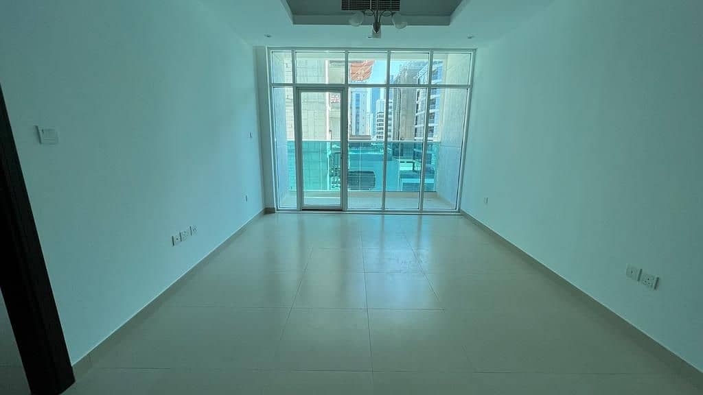 Brand new 1 BHK close to sheikh zayed road 55k