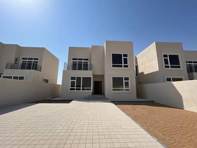4 Bedroom Villa for Sale in Falaj Al Mualla, Umm Al Quwain - For sale new residential villas Super Deluxe Finishing-