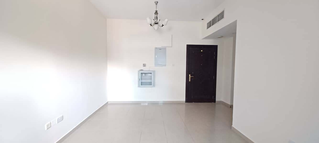 1 month free like a Good Building spacious 1BHK near to RTA Bus Stop in just 32k
