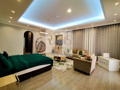 5 Bedroom Villa for Rent in Al Khawaneej, Dubai - Spacious custom made   big garden 2 grand majlis