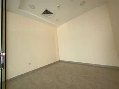 Showroom for Rent in Ras Al Khor, Dubai - Competitive Price Retail Commercial Showroom