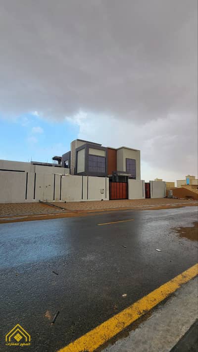 6 Bedroom Villa for Sale in Al Salamah, Umm Al Quwain - For sale a villa with an extension of 5,000 feet