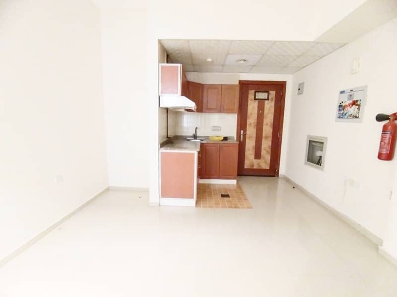 Lowest rent in Muwaileh commercial Luxury neat and clean apartment