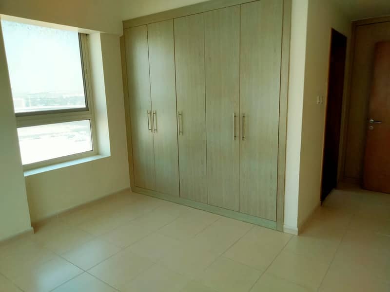 3 BIG ROOM WITH BUILT-IN WARDROBE