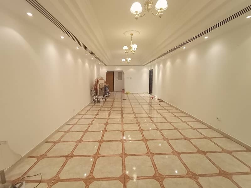 شقة في أبو هيل ديرة 3 غرف 80000 درهم - 6589102