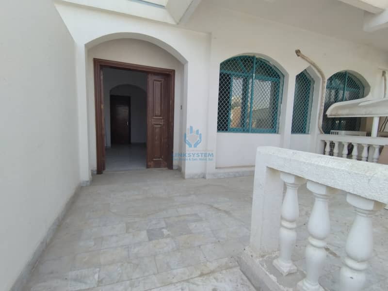 SEPRATE 5BHK | BALCONIES | DUPLEX VILLA IN MURABA TOWN CENTER