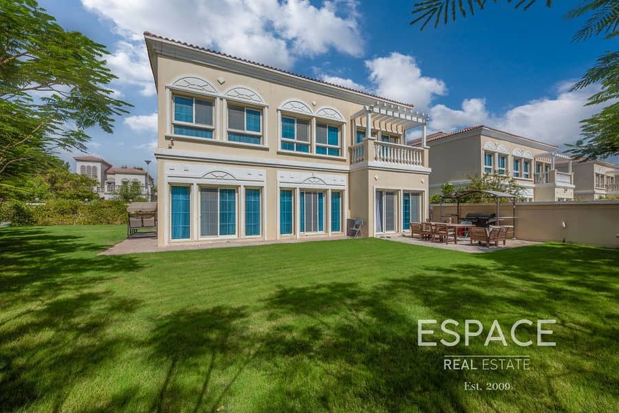 5 Bed Villa| Upgraded |Vacant on Transfer