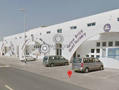 طابق تجاري  للايجار في القرهود، دبي - طابق تجاري في مجمع القرهود القرهود 1500000 درهم - 6589849