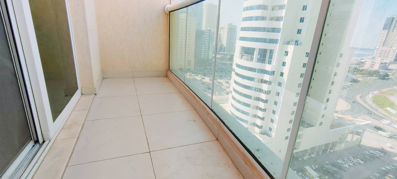 Spacious_3BHK_Master Room_Balcony_Sea View_Neat & Clean Apartment_Family bui_Hot Offer_No deposit_Parking Free