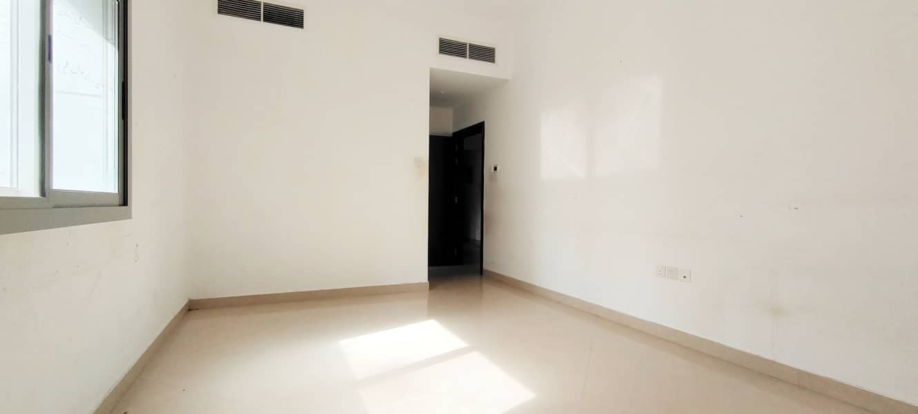Hot Offer_Spacious_1BHK_Open Kitchen_Open View_Master Room_Neat & Clean Apartment_Good Location_Family Bui