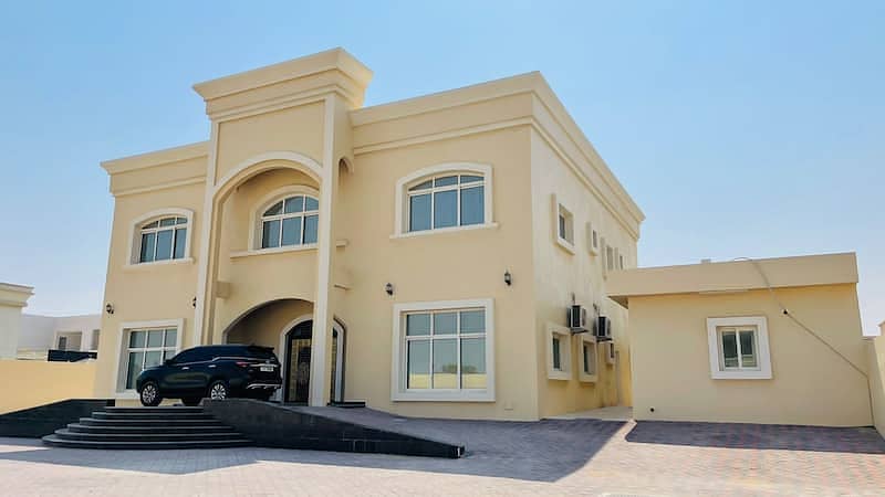 8 master bedroom huge villa is available for rent