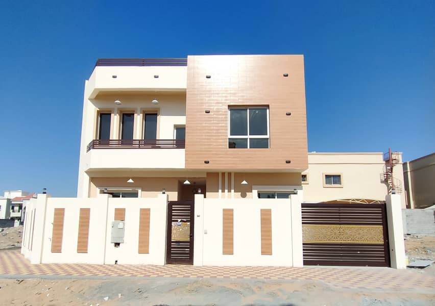 Two-street corner villa - near the mosque - freehold for all nationalities