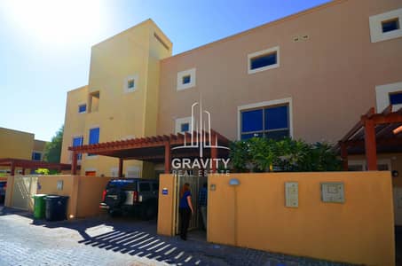 3 Bedroom Townhouse for Rent in Al Raha Gardens, Abu Dhabi - Excellent Unit| Vacant | Stunning Location
