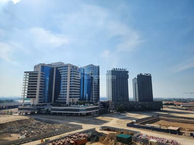 استوديو  للايجار في الخليج التجاري، دبي - شقة في برج اي جي الخليج التجاري 70000 درهم - 6592980