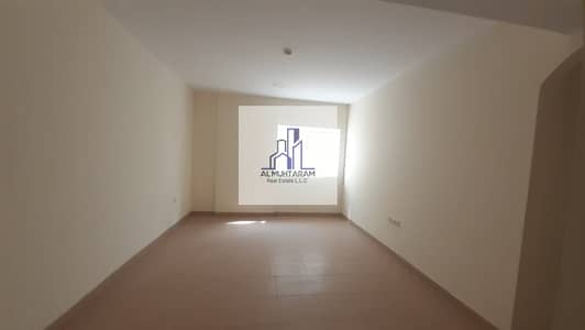 2 Bedroom Flat for Rent in Muwaileh, Sharjah - Lavish styles 2bhk available rood view close to bus station muwailih sharjah