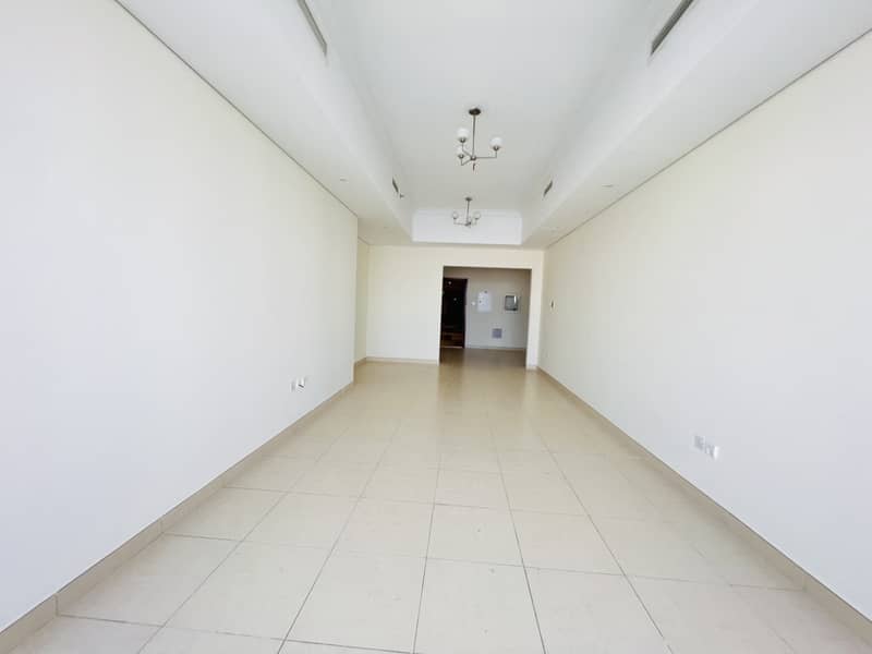 Spacious 2bhk for rent in 47k with  sea view 4 payment