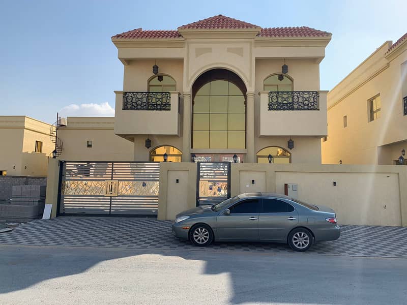 Villa for sale, in a very special location, opposite Rahmaniyah, Sharjah, without down payment, and close to all vital services and facilities. Freeho