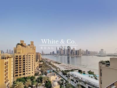 4 Bedroom Penthouse for Sale in Palm Jumeirah, Dubai - MARINA SKYLINE| PRIVATE POOL| FULLY RENOVATED