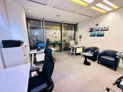 Office for Rent in Bur Dubai, Dubai - Fully Serviced Executive Office With All Amenities | Vibrant View |Prime Location | Well Furnished | Annual Contract | DED Approved|