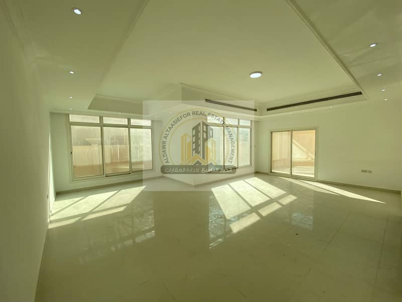 3 Master Bedrooms Villa Near Mazyad Mall